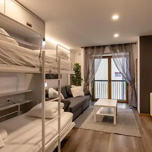Sky. Pas Frente De Pistas - Wifi+netflix Pas De La Casa